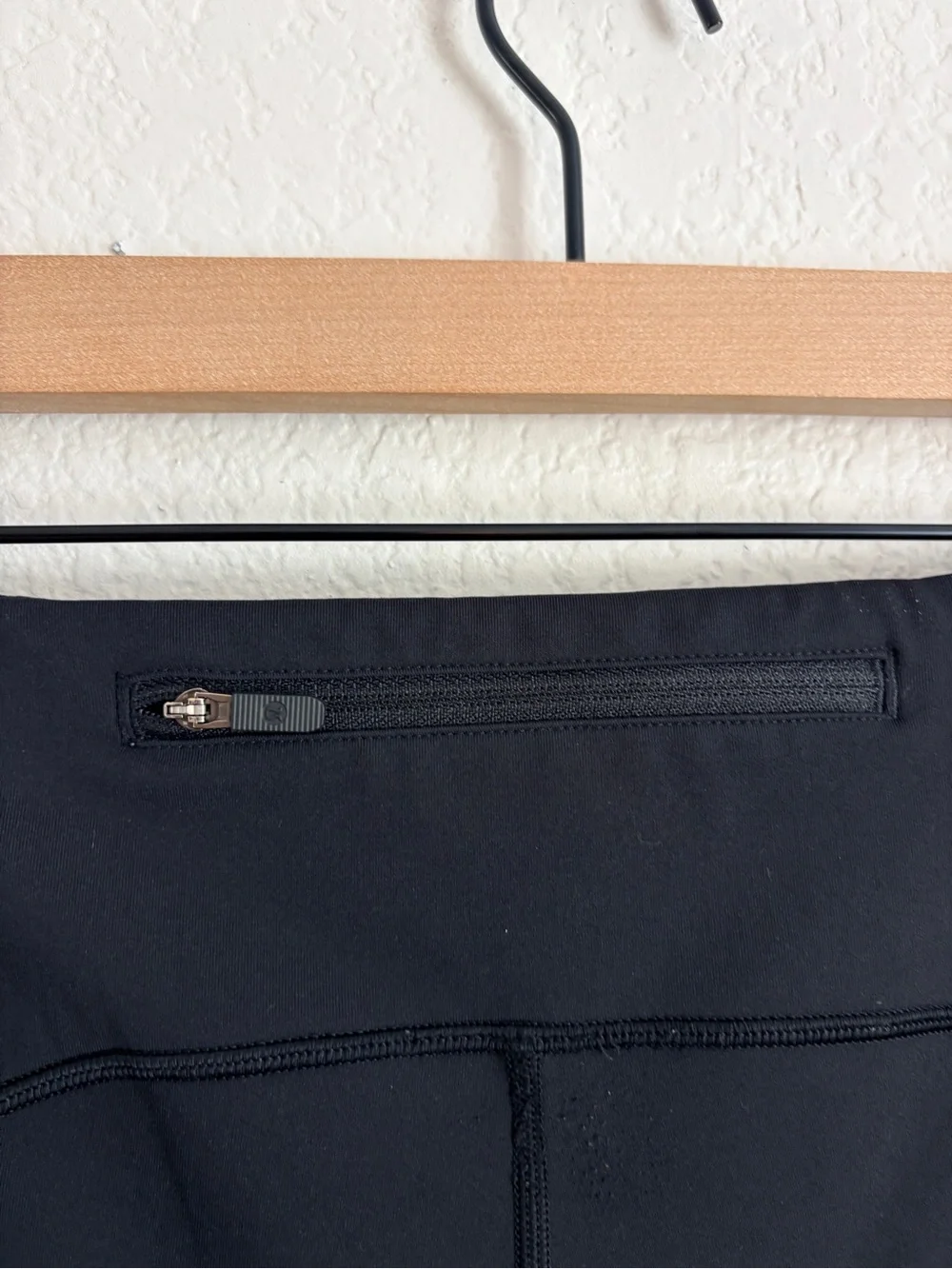 Lululemon Speed Up Tight Leggings in Black